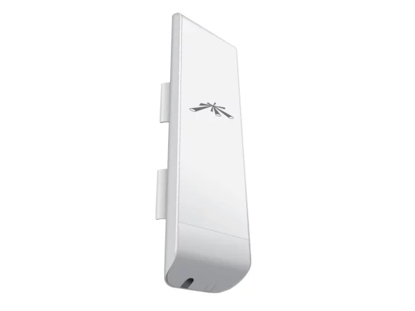 Ubiquiti airMAX NanoStation M2 1 1 Frequency : 2.4Ghz, Range : 15km+, Wi-Fi Router: No, Cellular Tethering via USB: No, Integrated Cellular Modem: No, Ethernet Ports: 2